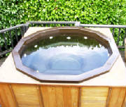 cottagejacuzzi.jpg