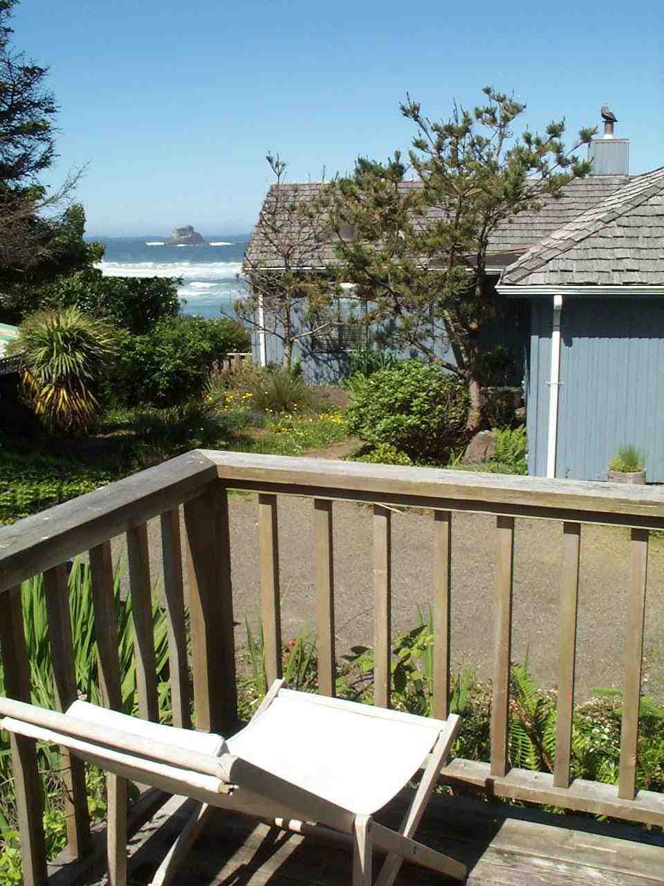 ccottage-viewofandfromsouthwestdeck.jpg